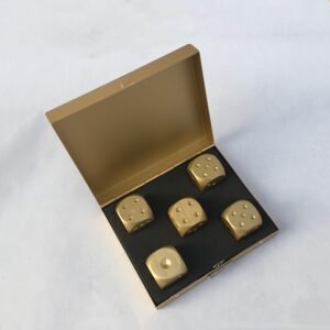 Dé doré en aluminium